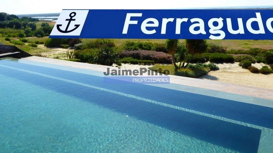 Terreno P/ Prédio para Venda em Ferragudo