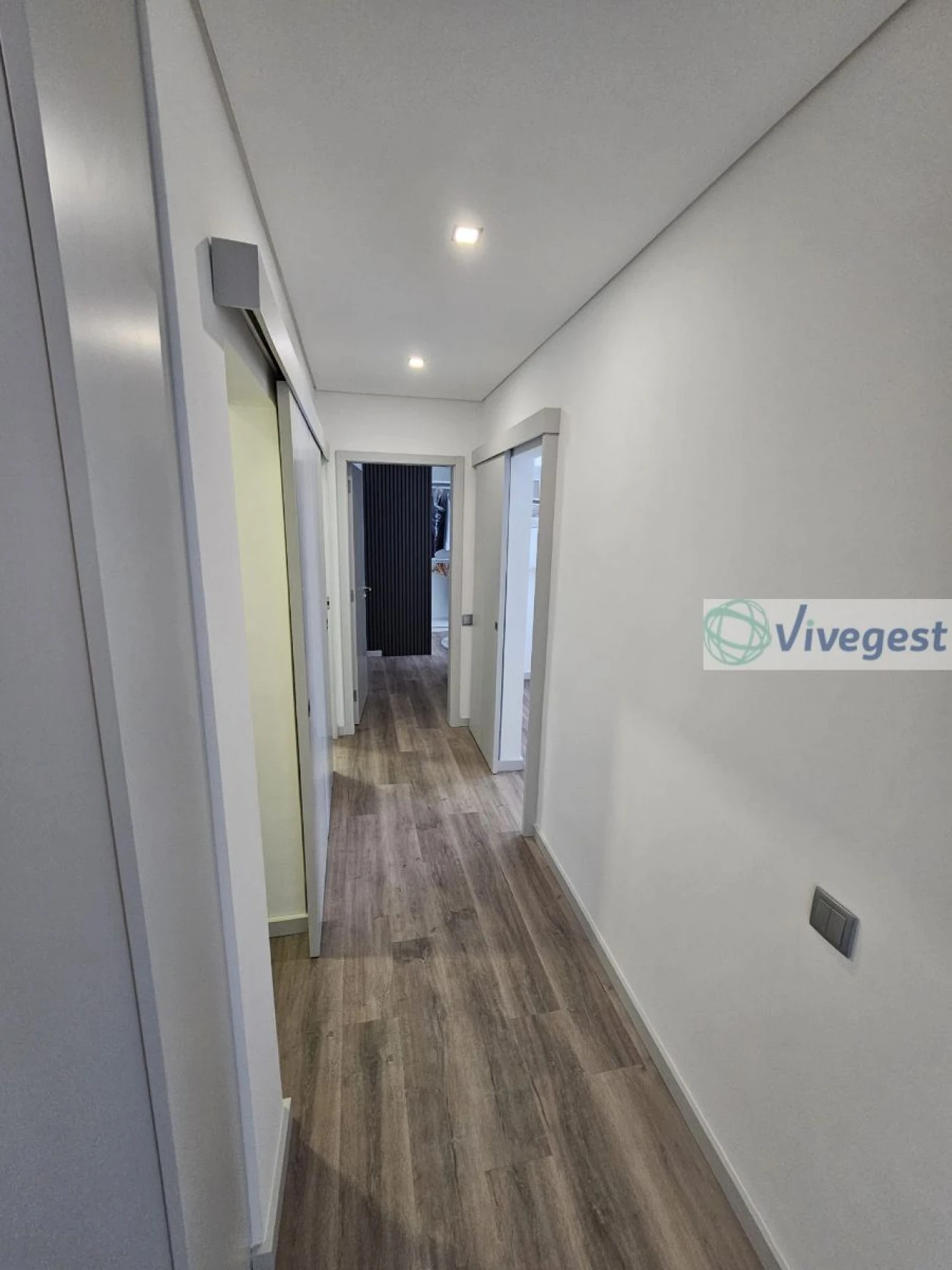 Apartamento T2 para Arrendamento em Alfena Foto 7