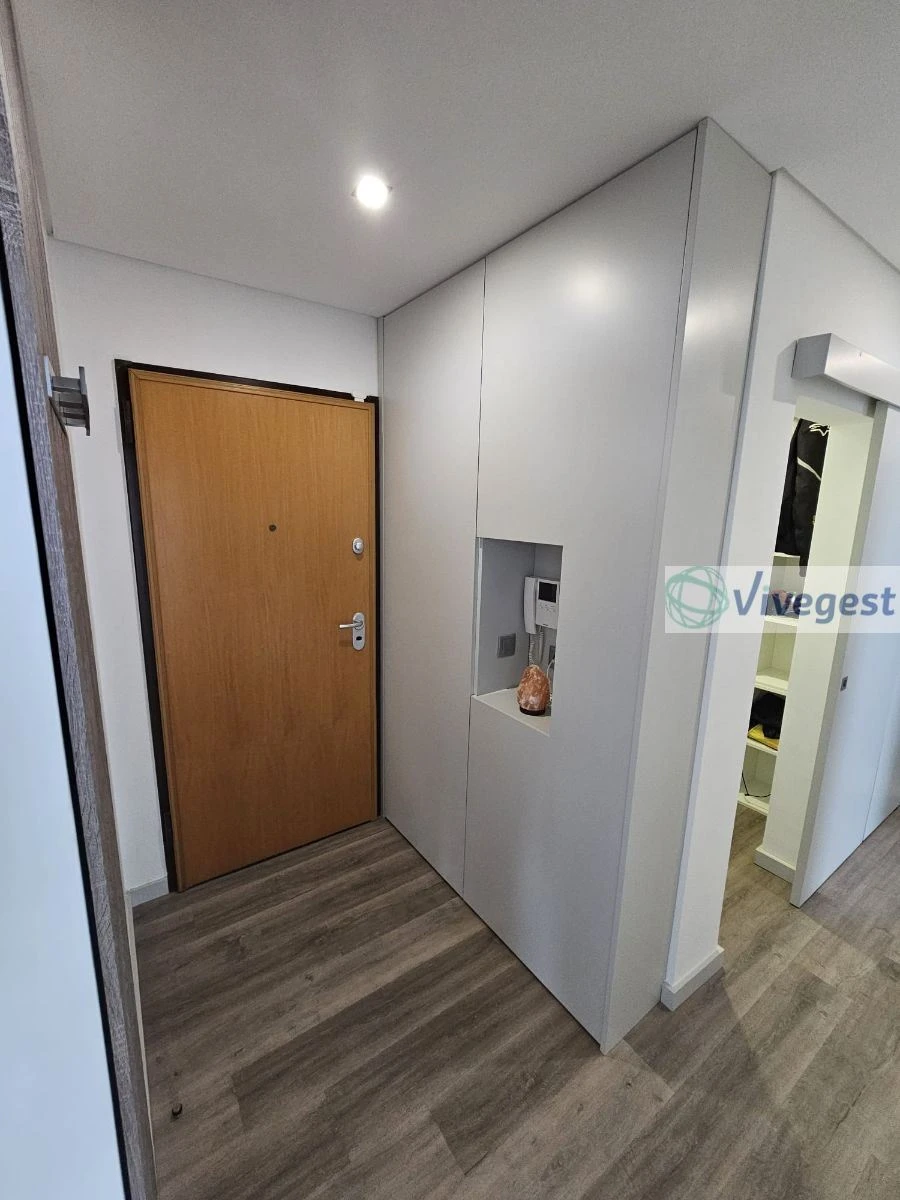 Apartamento T2 para Arrendamento em Alfena Foto 2