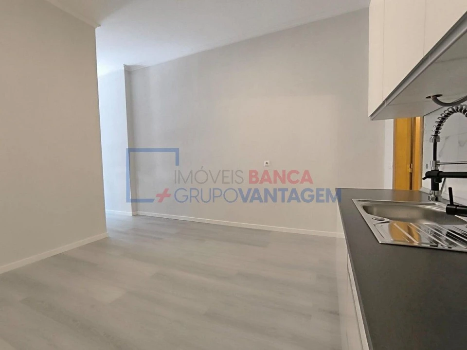 Loja para Venda em Queluz e Belas Foto 6