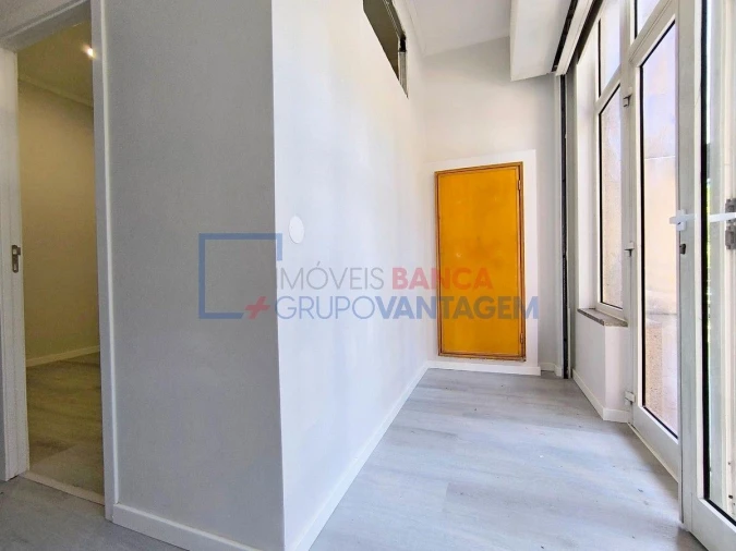 Loja para Venda em Queluz e Belas Foto 22