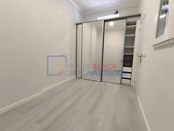 Loja para Venda em Queluz e Belas Foto 17