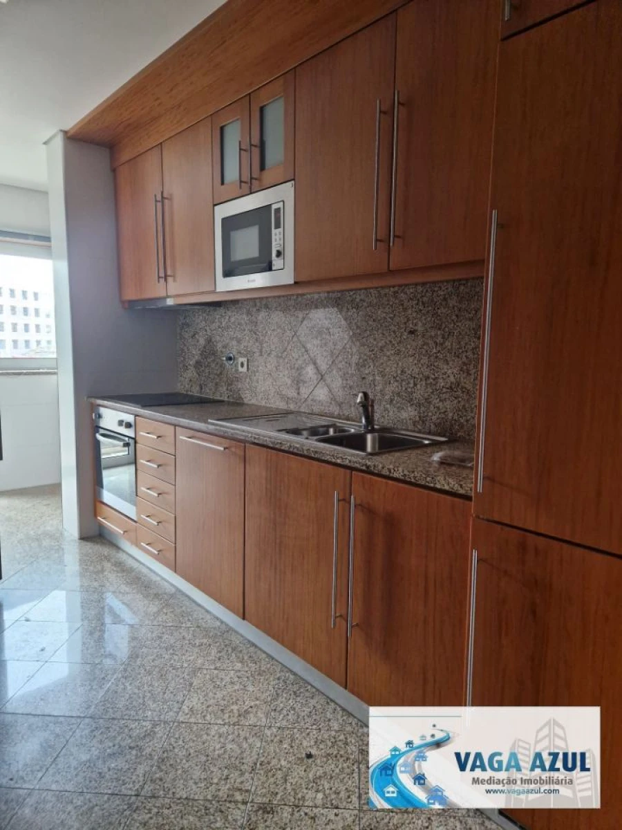 Quarto para Arrendamento em Custóias, Leça do Balio e Guifões Foto 5