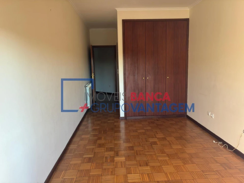 Apartamento T3 para Venda em Sandim, Olival, Lever e Crestuma Foto 8