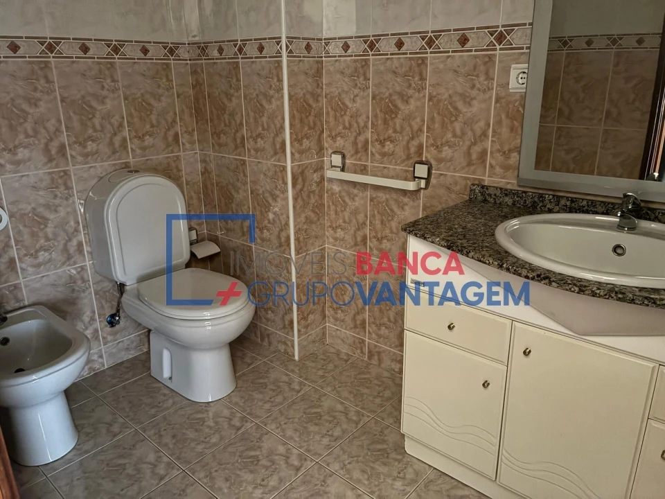 Apartamento T3 para Venda em Sandim, Olival, Lever e Crestuma Foto 9