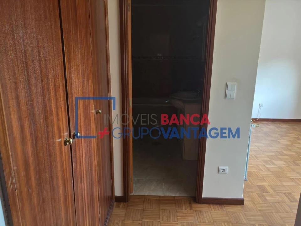 Apartamento T3 para Venda em Sandim, Olival, Lever e Crestuma Foto 13