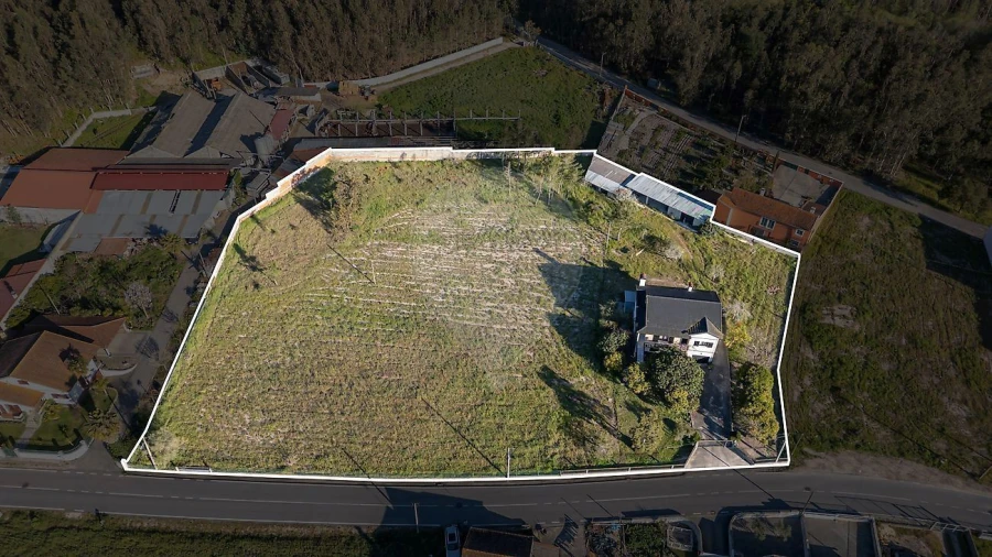 Moradia T4 para Venda em Ferreira-A-Nova Foto 2