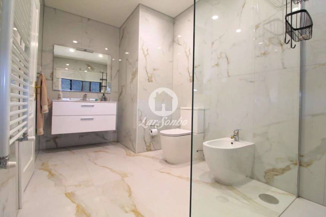 Moradia T4 para Venda em Barcelos, V.Boa, V.Frescainha Foto 6