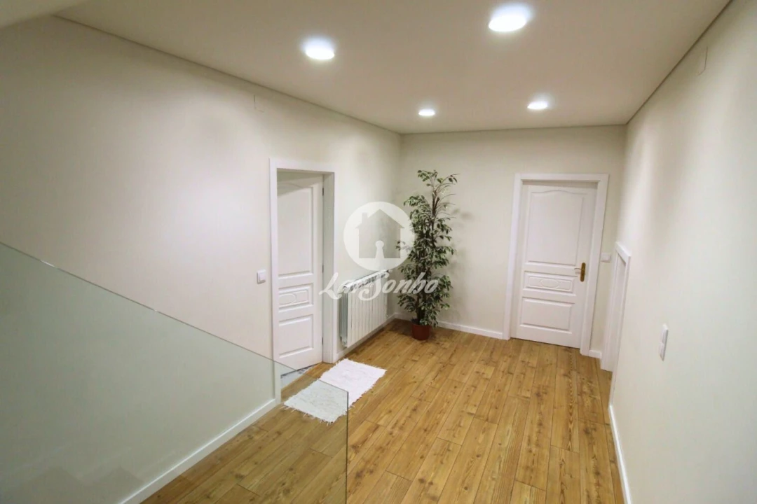 Moradia T4 para Venda em Barcelos, V.Boa, V.Frescainha Foto 11