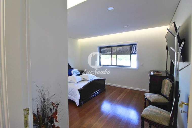 Moradia T4 para Venda em Barcelos, V.Boa, V.Frescainha Foto 17