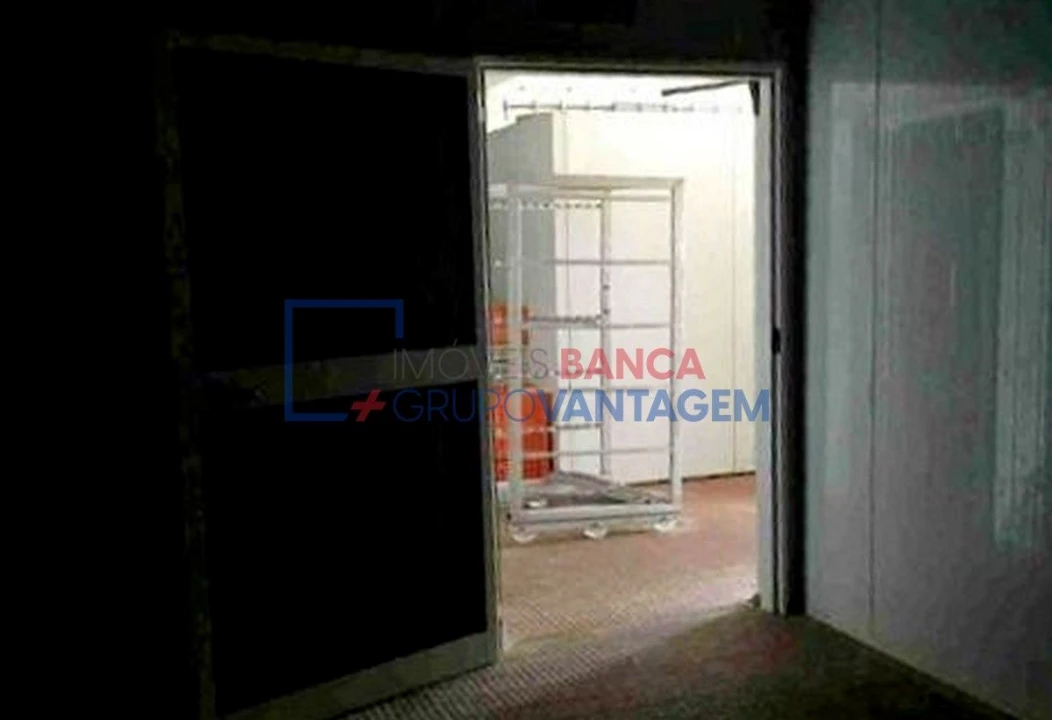 Armazém para Venda em Vale de Santiago Foto 4