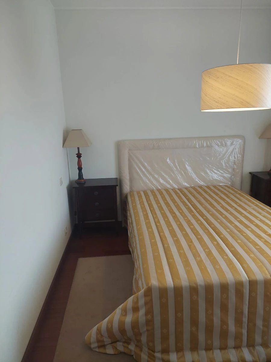 Moradia T3 para Arrendamento em São Mamede de Infesta e Senhora da Hora Foto 3