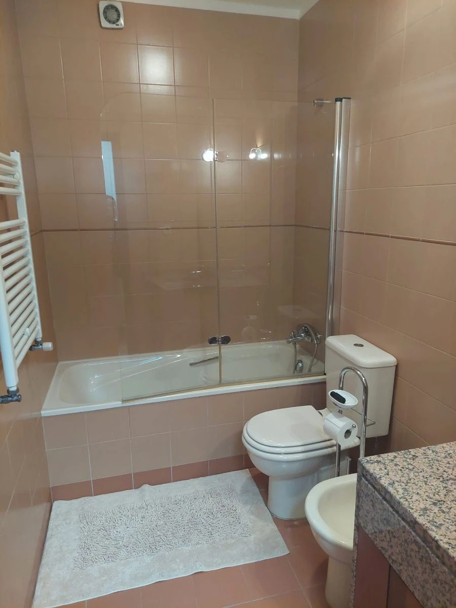 Moradia T3 para Arrendamento em São Mamede de Infesta e Senhora da Hora Foto 5