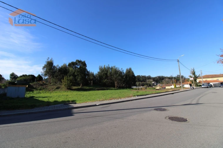 Terreno para Venda em Serzedo e Perosinho Foto 2