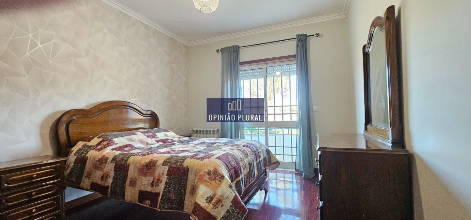 Moradia T4 para Arrendamento em Serzedo e Perosinho Foto 33