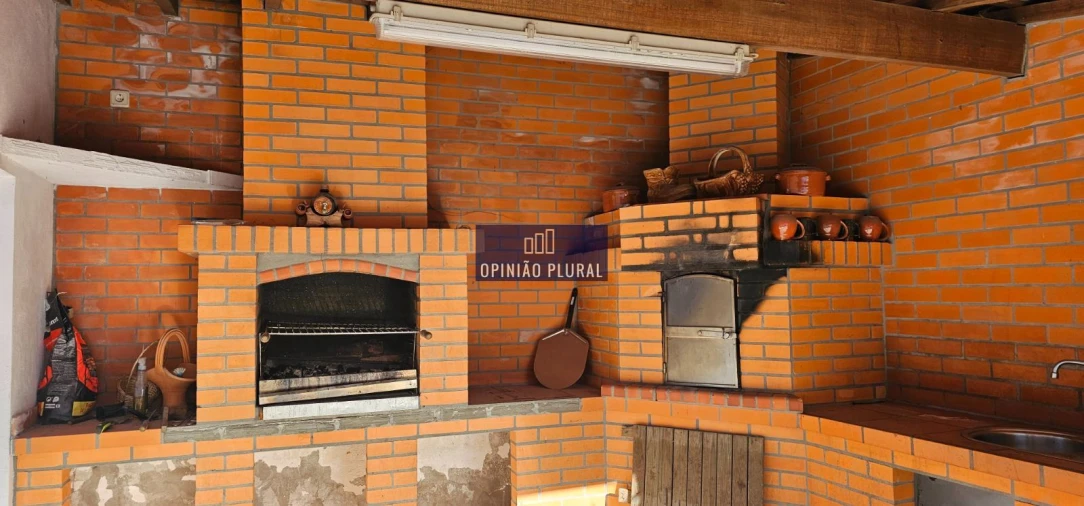 Moradia T4 para Arrendamento em Serzedo e Perosinho Foto 4