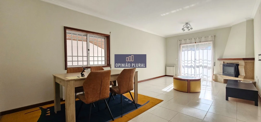 Moradia T4 para Arrendamento em Serzedo e Perosinho Foto 7