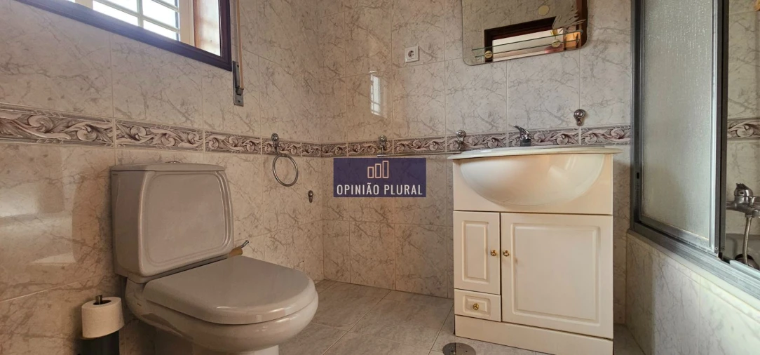 Moradia T4 para Arrendamento em Serzedo e Perosinho Foto 25