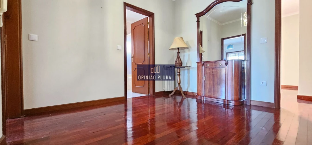 Moradia T4 para Arrendamento em Serzedo e Perosinho Foto 29