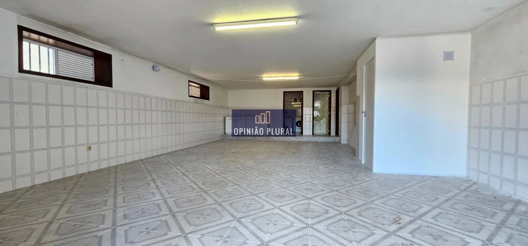 Moradia T4 para Arrendamento em Serzedo e Perosinho Foto 38