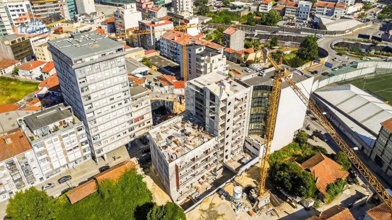 Apartamento T2 para Venda em Mafamude e Vilar do Paraíso Foto 15