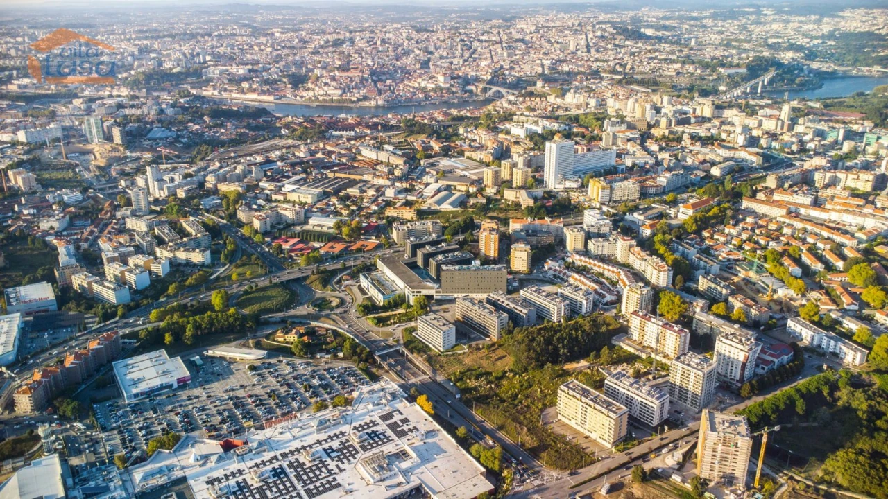 Terreno P/ Prédio para Venda em Santa Marinha e São Pedro da Afurada Foto 25