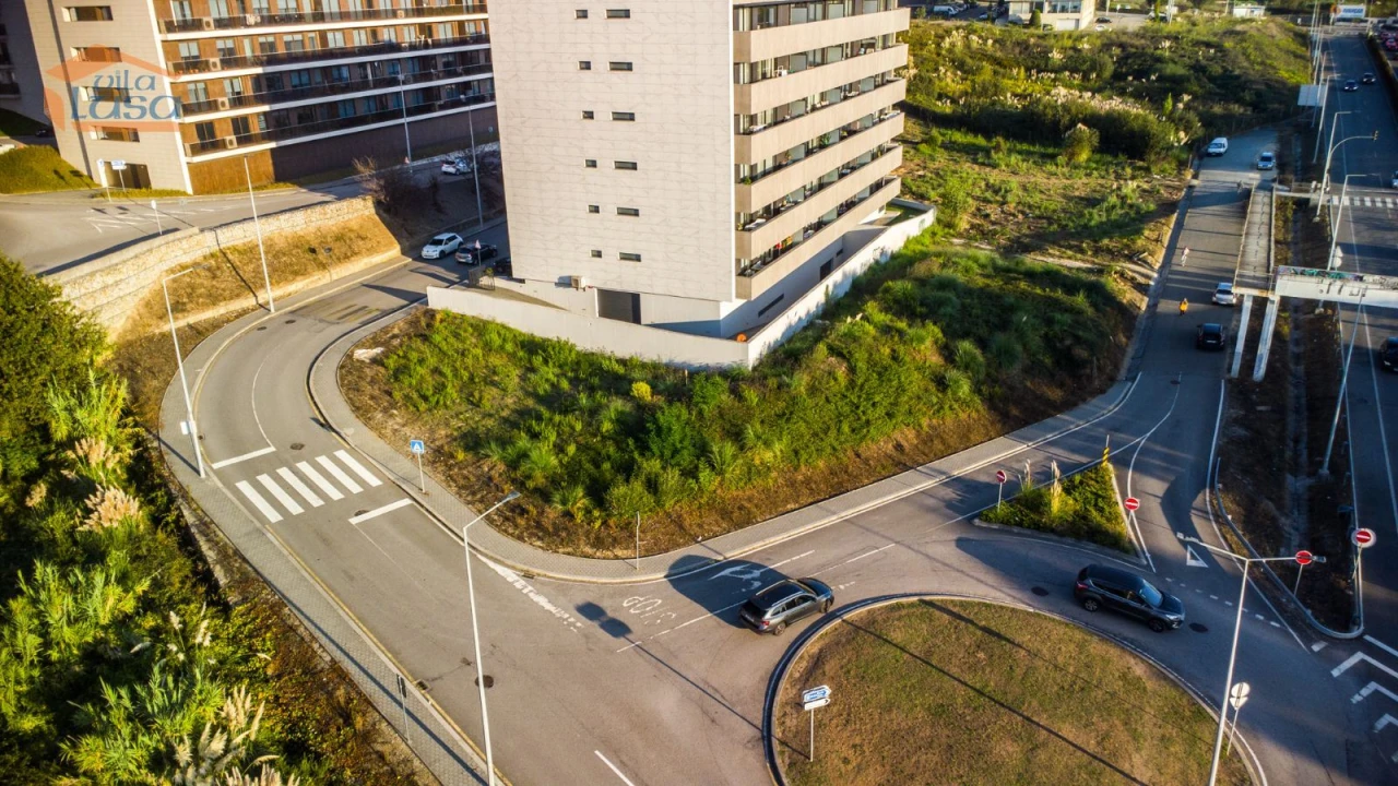 Terreno P/ Prédio para Venda em Santa Marinha e São Pedro da Afurada Foto 29