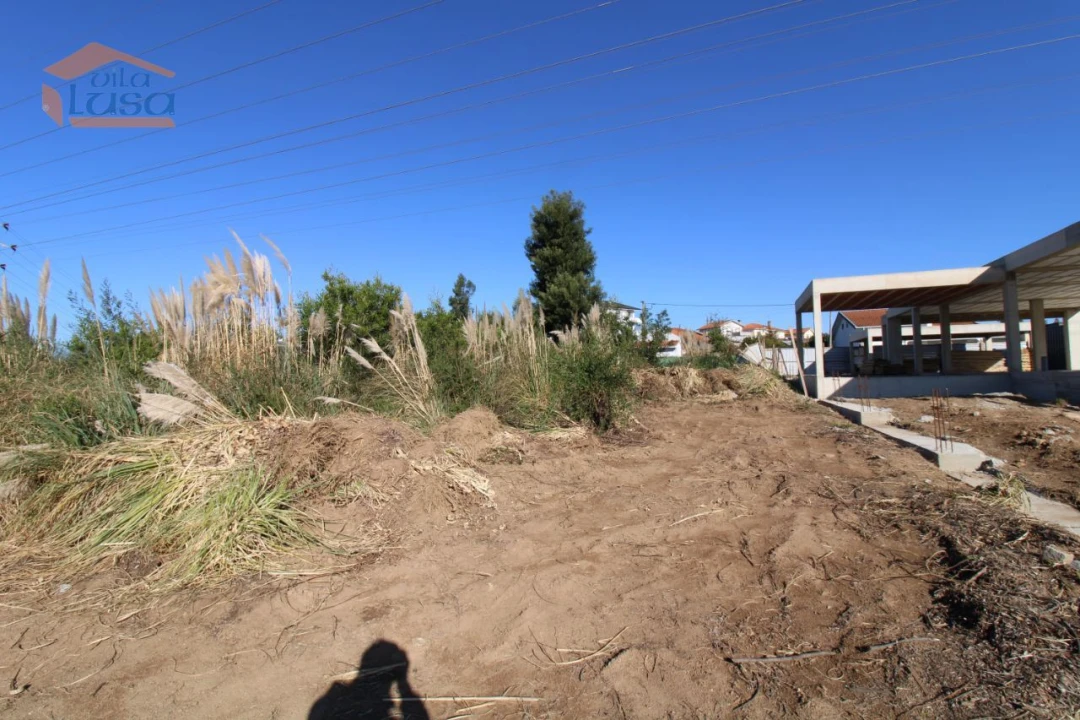 Terreno para Venda em Serzedo e Perosinho Foto 7