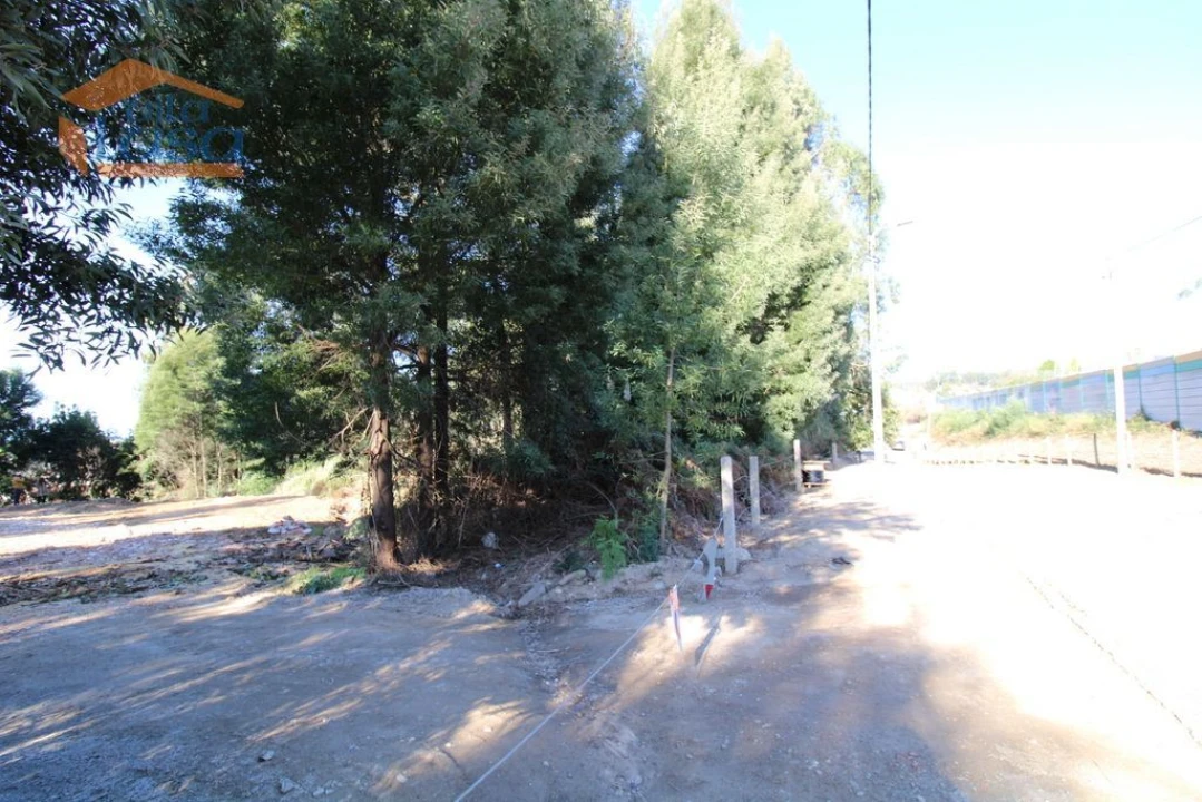 Terreno para Venda em Serzedo e Perosinho Foto 8