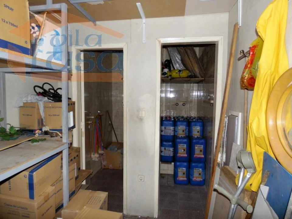 Loja para Venda em Gulpilhares e Valadares Foto 5