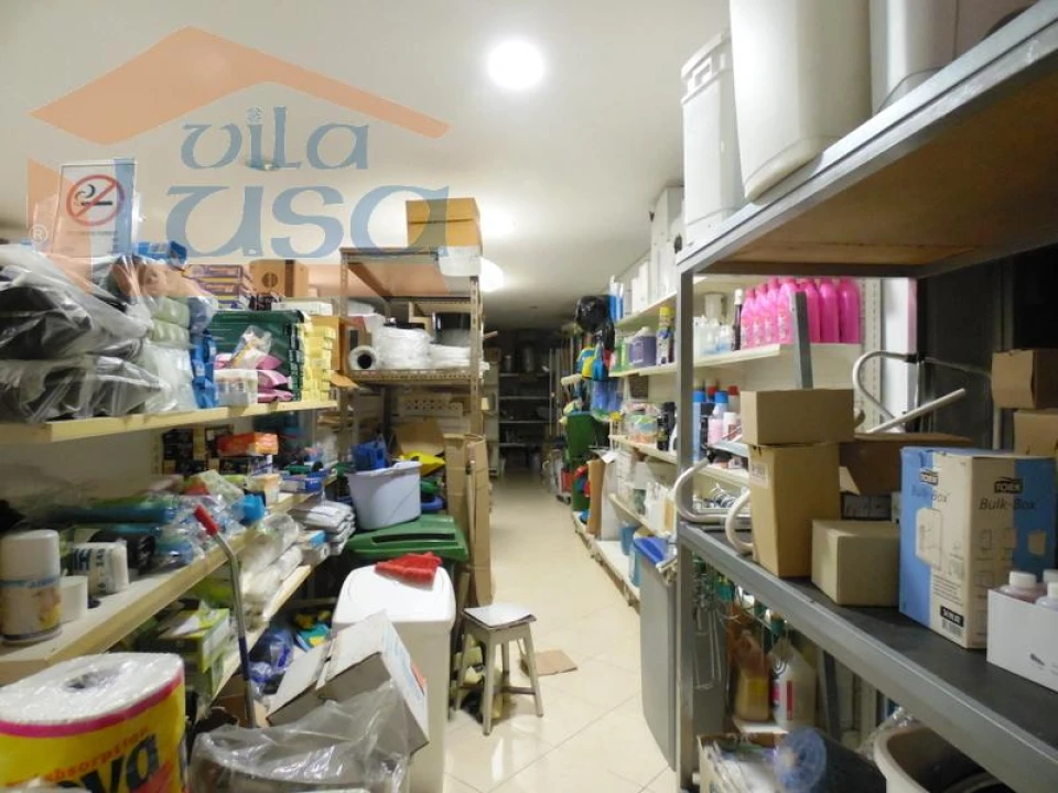 Loja para Venda em Gulpilhares e Valadares Foto 3