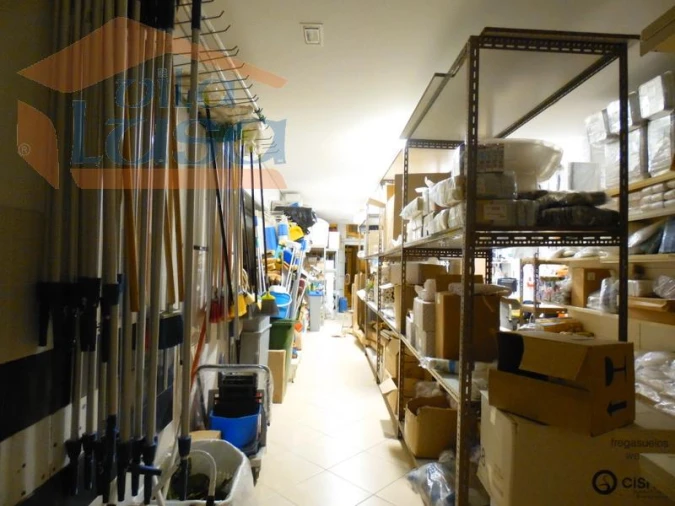 Loja para Venda em Gulpilhares e Valadares Foto 1