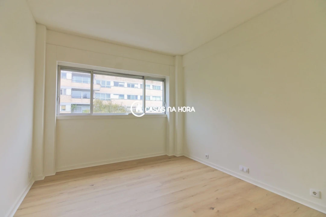 Apartamento T4 para Venda em São Mamede de Infesta e Senhora da Hora Foto 13