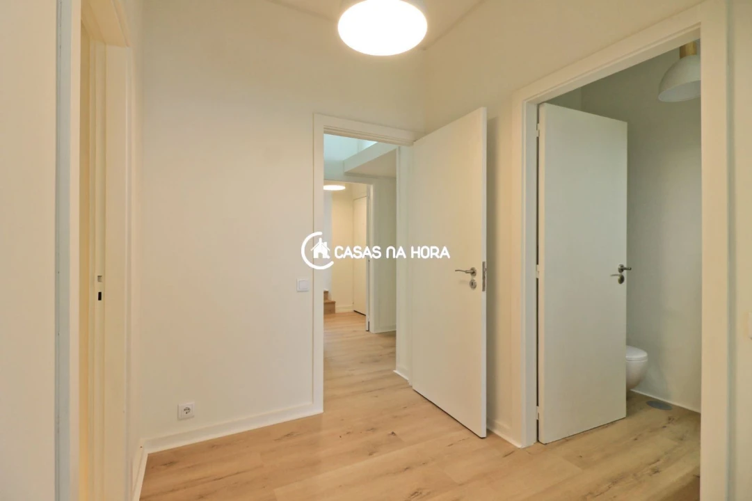 Apartamento T4 para Venda em São Mamede de Infesta e Senhora da Hora Foto 15