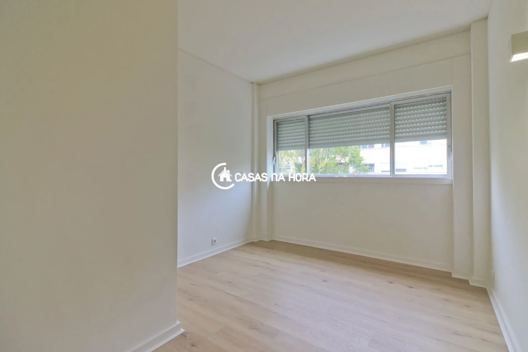 Apartamento T4 para Venda em São Mamede de Infesta e Senhora da Hora Foto 23