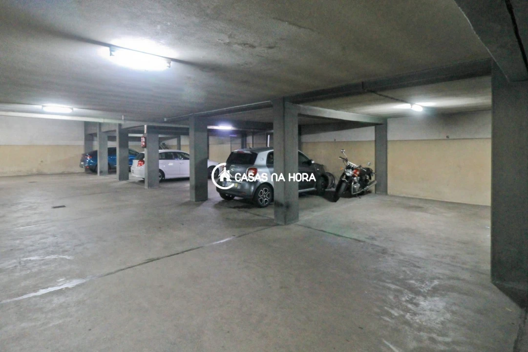 Apartamento T4 para Venda em São Mamede de Infesta e Senhora da Hora Foto 27