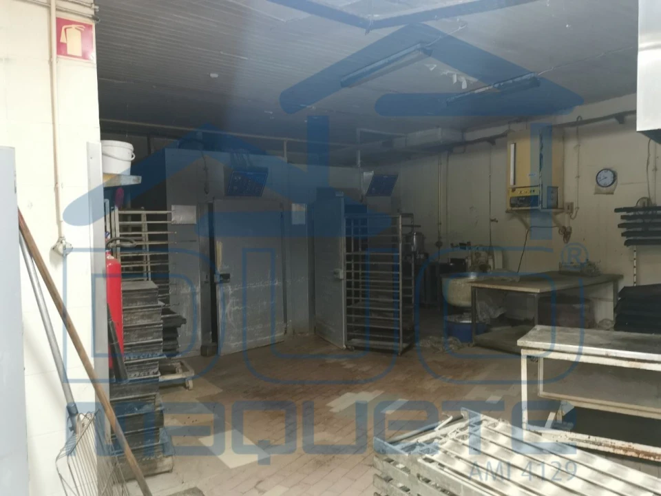 Armazém para Venda em Matosinhos e Leça da Palmeira Foto 5