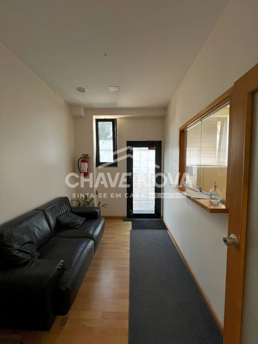 Escritório para Venda em Mafamude e Vilar do Paraíso Foto 5