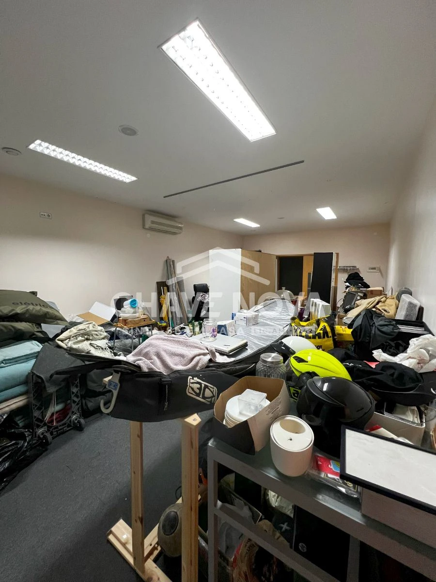 Escritório para Venda em Mafamude e Vilar do Paraíso Foto 13