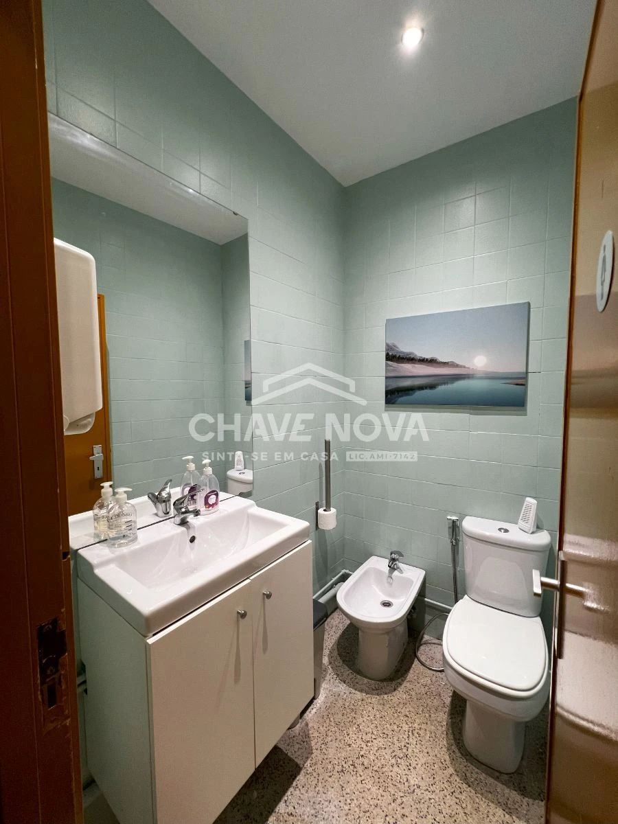 Escritório para Venda em Mafamude e Vilar do Paraíso Foto 16