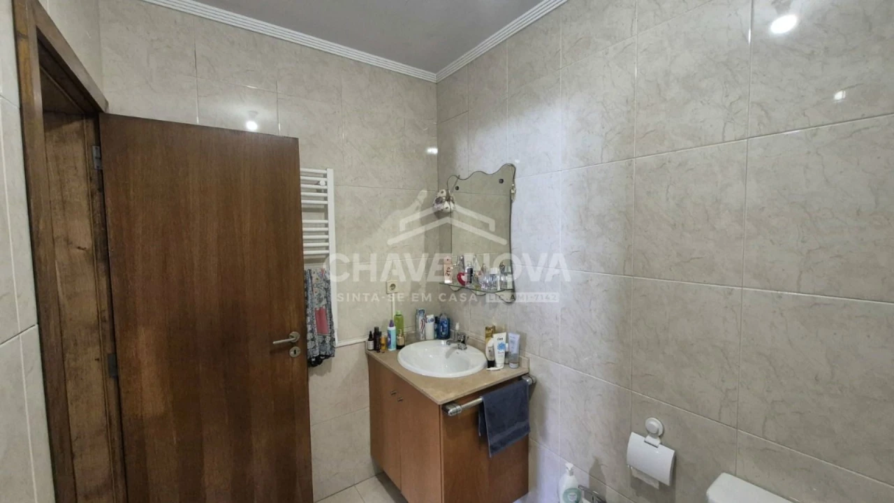Apartamento T2 para Venda em Gulpilhares e Valadares Foto 13