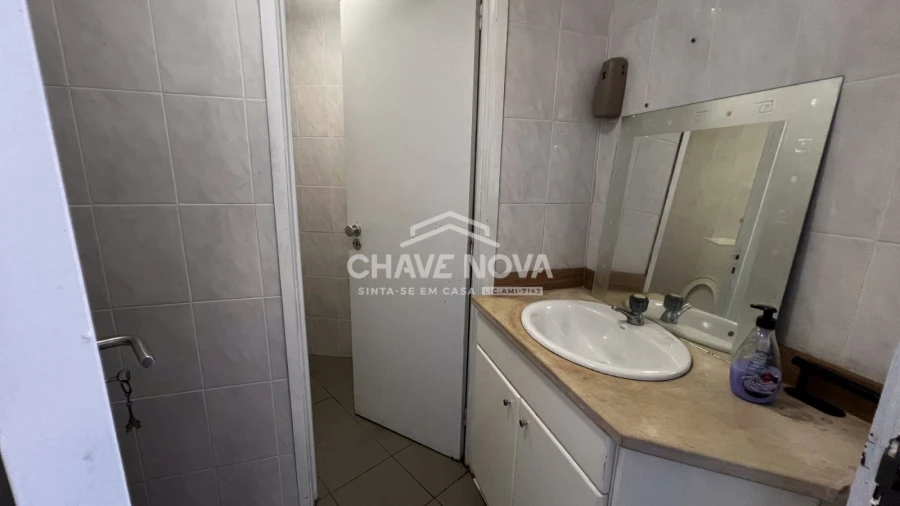 Loja para Trespasse em Matosinhos e Leça da Palmeira Foto 11