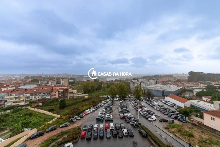 Apartamento T3 para Arrendamento em Santa Marinha e São Pedro da Afurada Foto 22