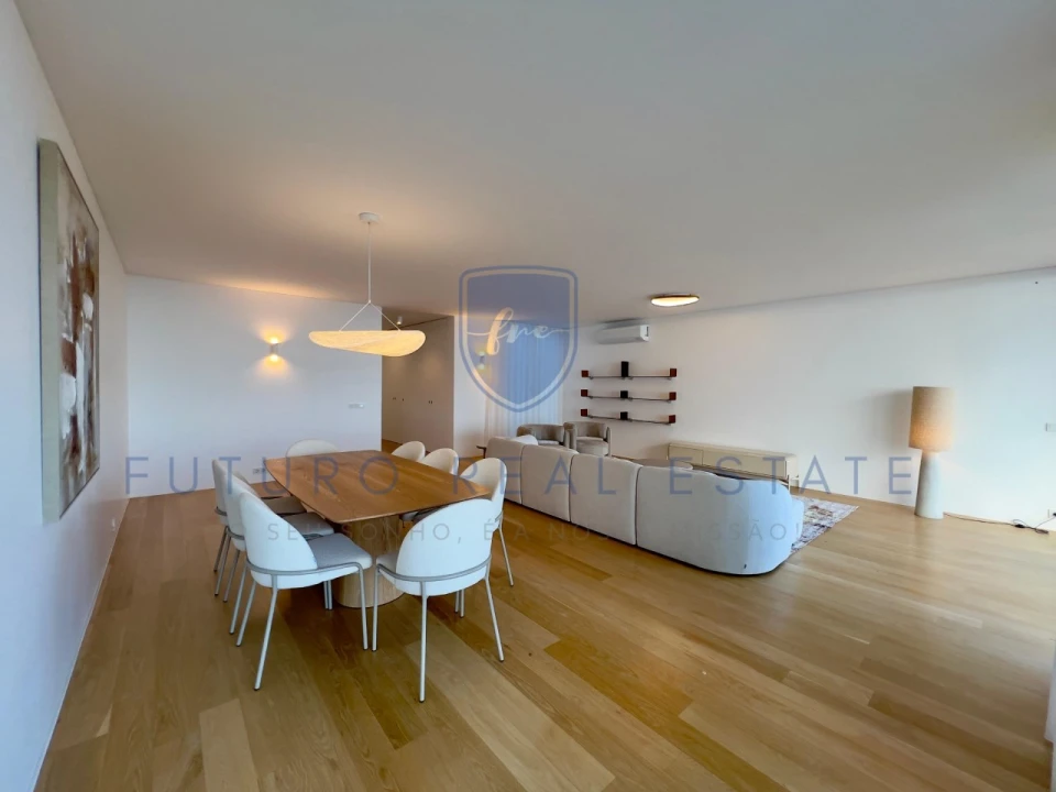 Moradia T4 para Venda em São Martinho Foto 12