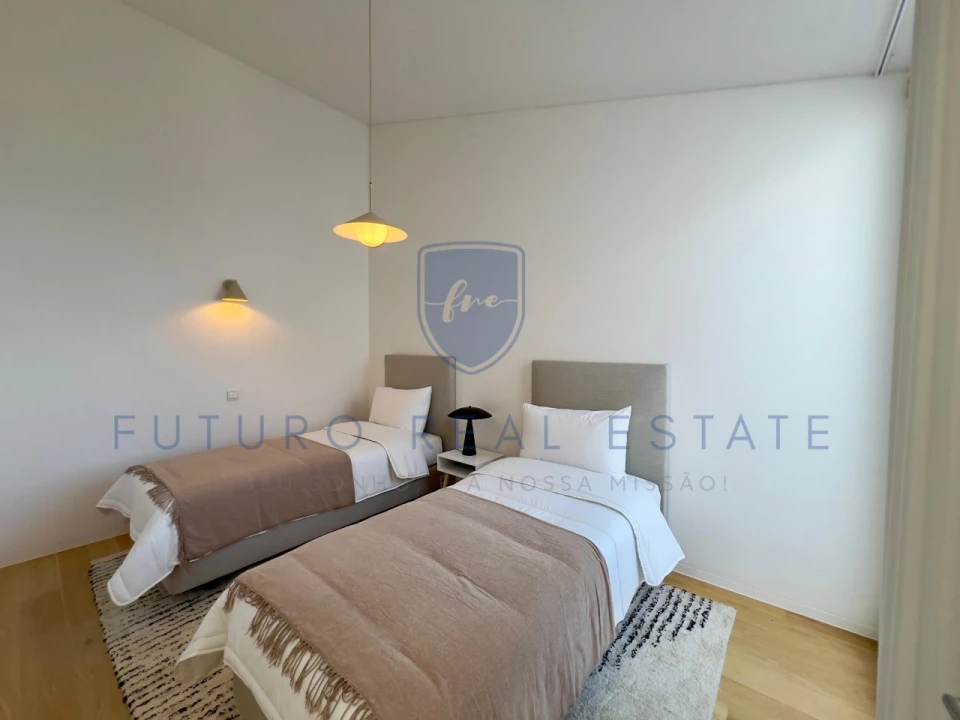 Moradia T4 para Venda em São Martinho Foto 31