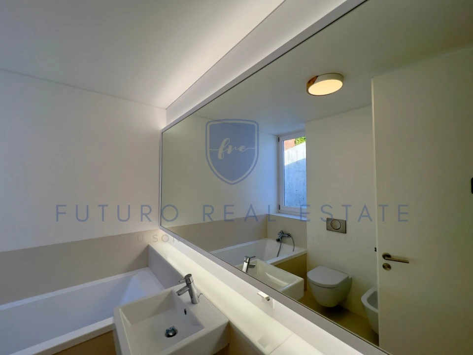 Moradia T4 para Venda em São Martinho Foto 39