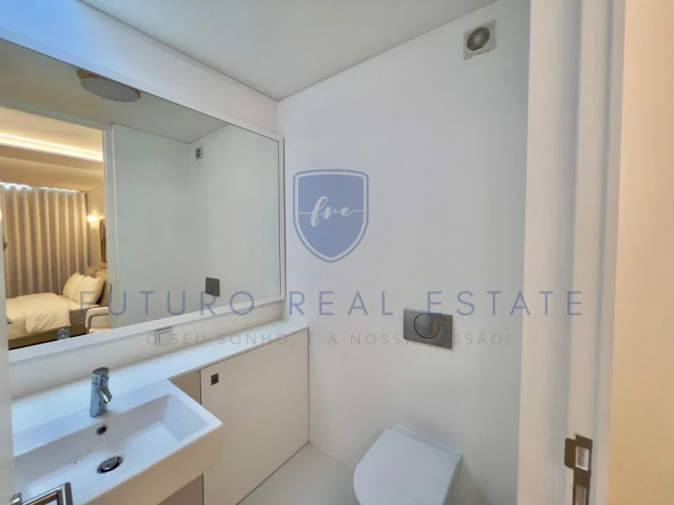 Moradia T4 para Venda em São Martinho Foto 48