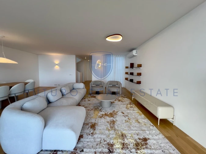 Moradia T4 para Venda em São Martinho Foto 7