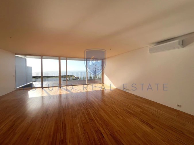 Moradia T4 para Venda em São Martinho Foto 4