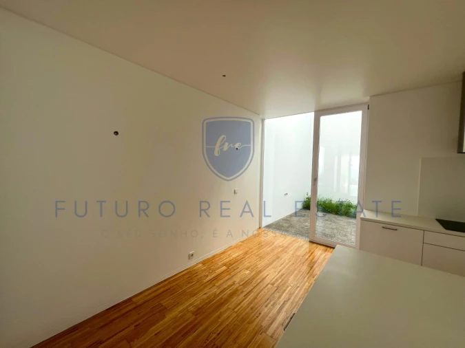 Moradia T4 para Venda em São Martinho Foto 14